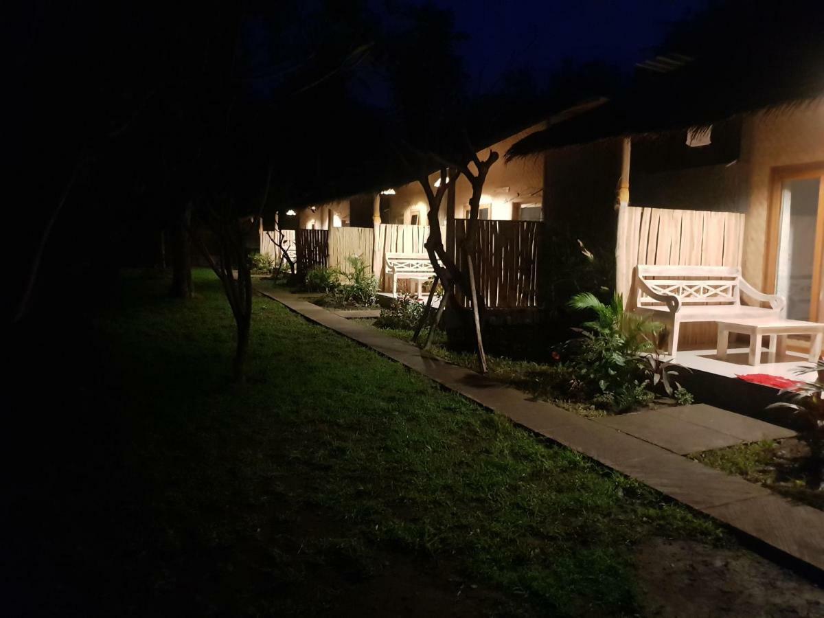Apel Homestay Pemuteran Eksteriør billede